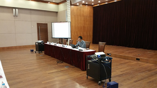 北京庄闲游戏互联信息顾问有限公司上海分公司副总经理张文凯受邀参与"普陀区智慧政务工作推进会"，并针对《普陀区公共服务目录》的梳理工作进行了培训。